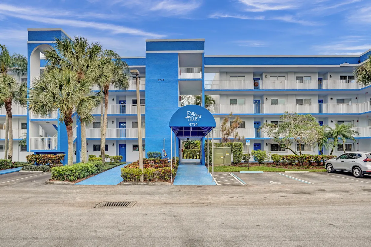 South Florida Real Estate | View 4734 Lucerne Lakes Boulevard, 304 | Listing