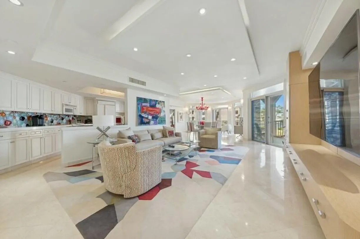 South Florida Real Estate | View 300 SE 5th Avenue, 2090 | Listing