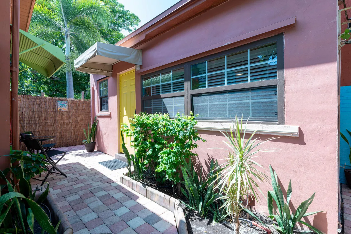 South Florida Real Estate | View 17 S L Street, 3 | Listing