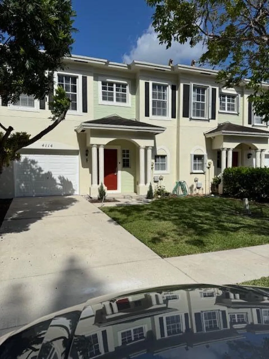 South Florida Real Estate | View 4114 Emerald Vista | Listing