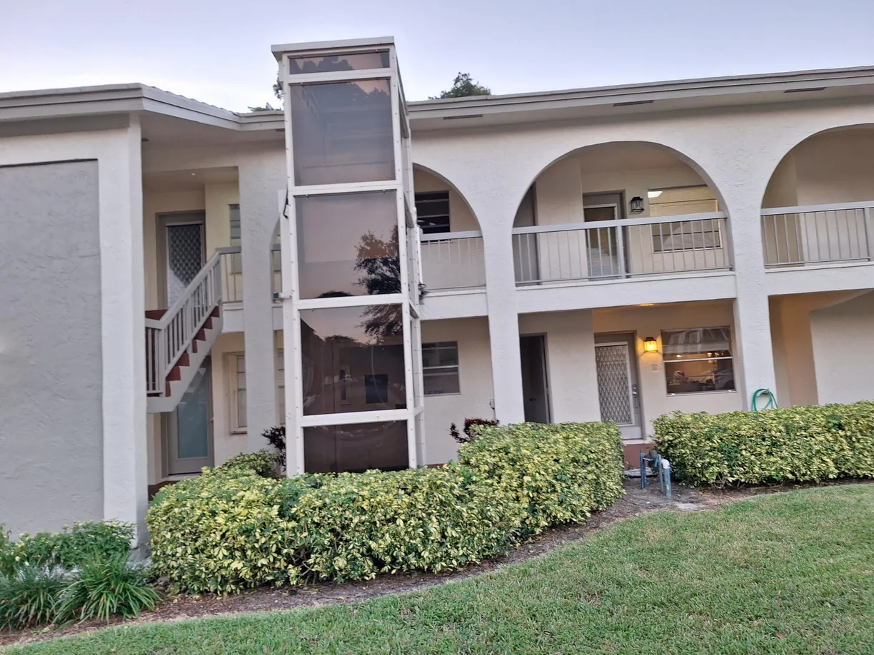 South Florida Real Estate | View 2702 Nassau Bend, C2 | 1 Bed, 1 Bath