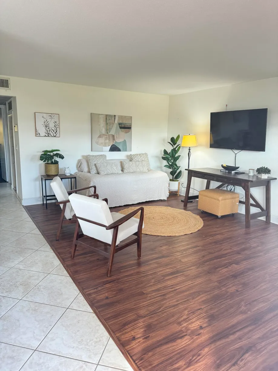 South Florida Real Estate | View 289 Saxony G | Listing
