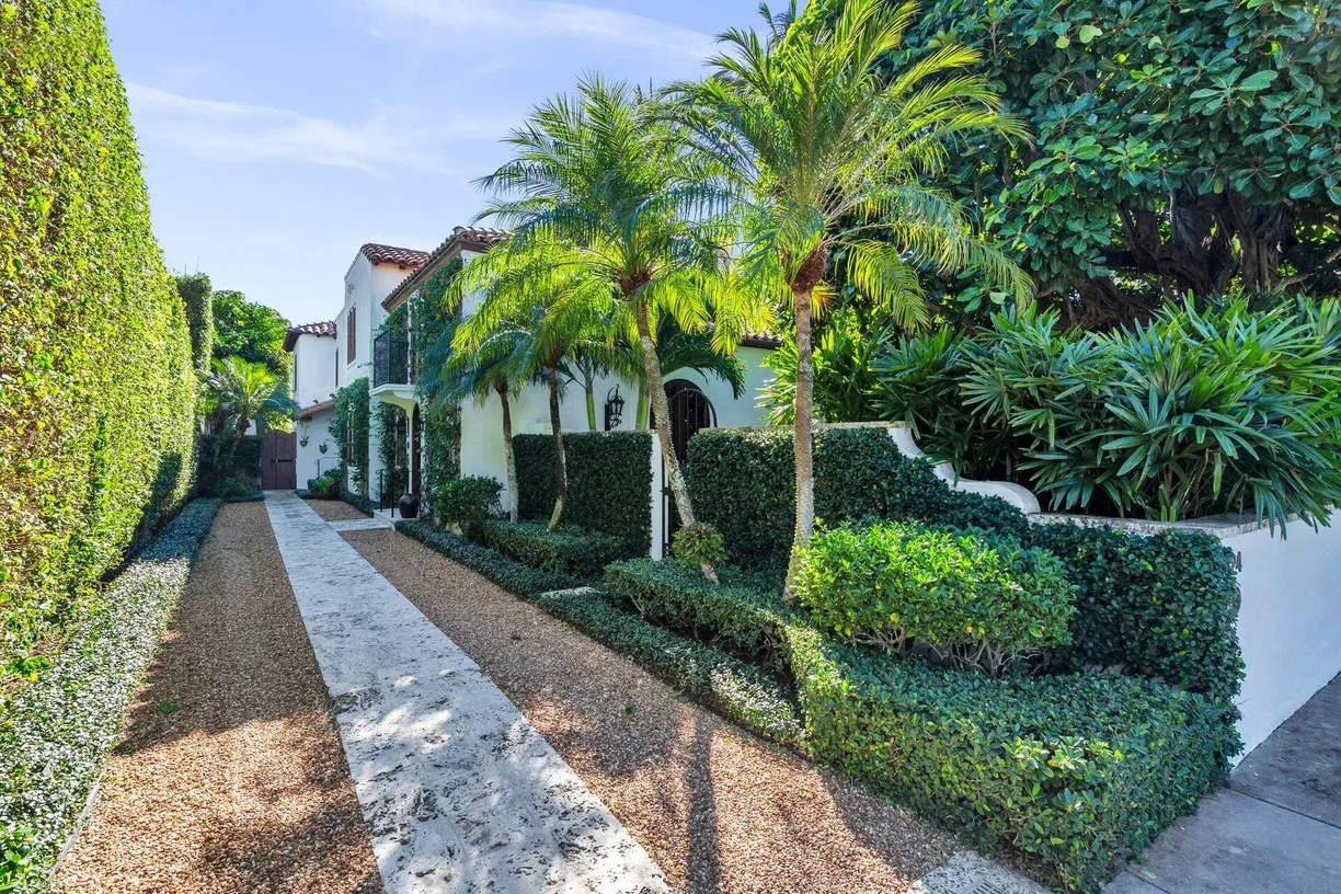 South Florida Real Estate | View 424 Brazilian Avenue | Listing