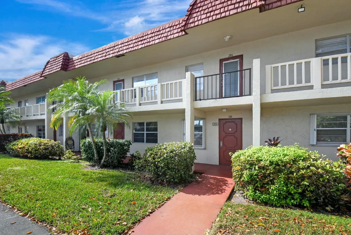 South Florida Real Estate | View 1 Abbey Lane, 106 | 2 Beds, 2 Baths