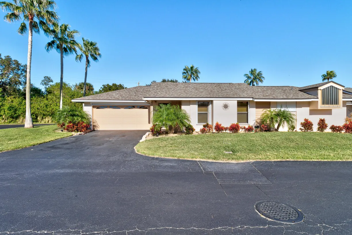 South Florida Real Estate | View 6269 N Mirror Lake Drive | Listing