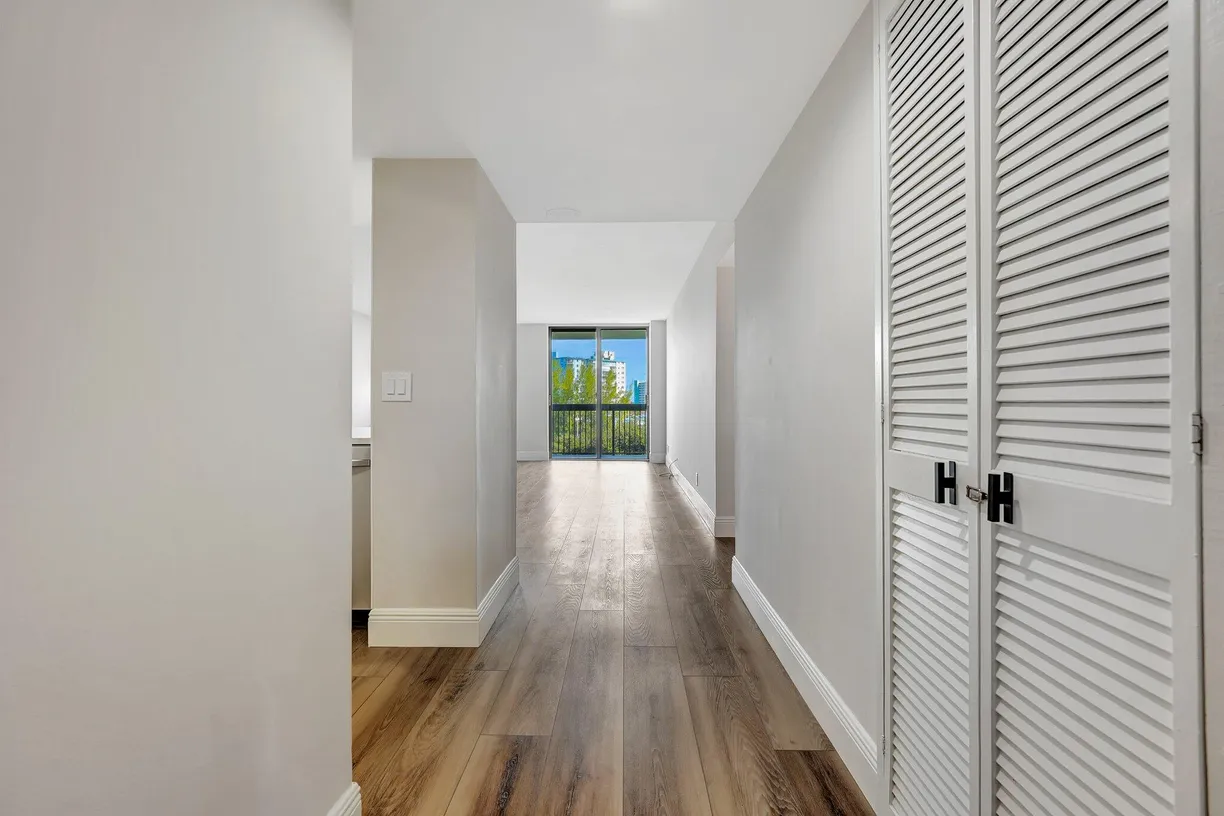 South Florida Real Estate | View 2900 NE 14th St Causeway, 602 | Listing