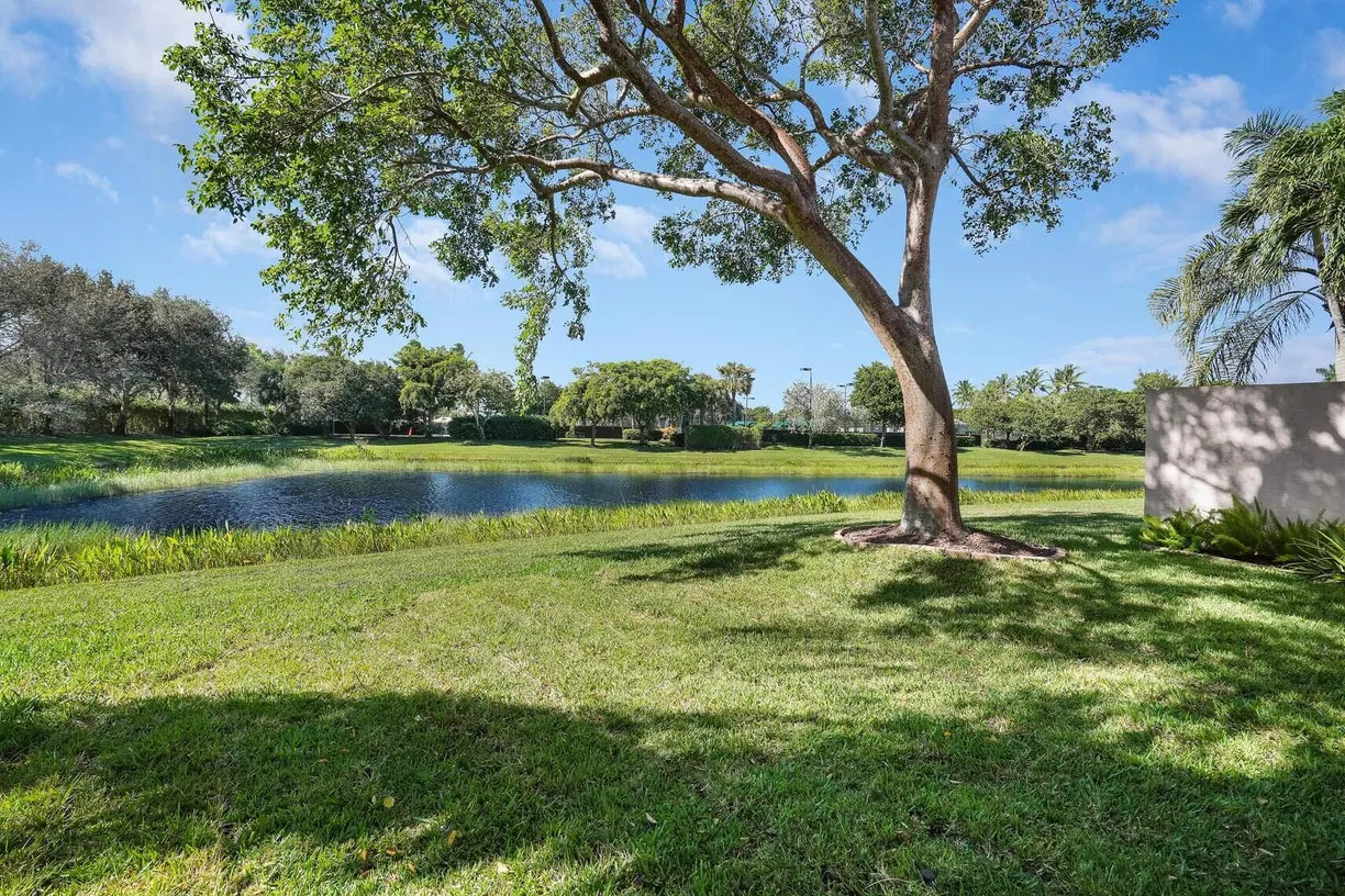 South Florida Real Estate | View 7961 Oaklawn Cove | Listing