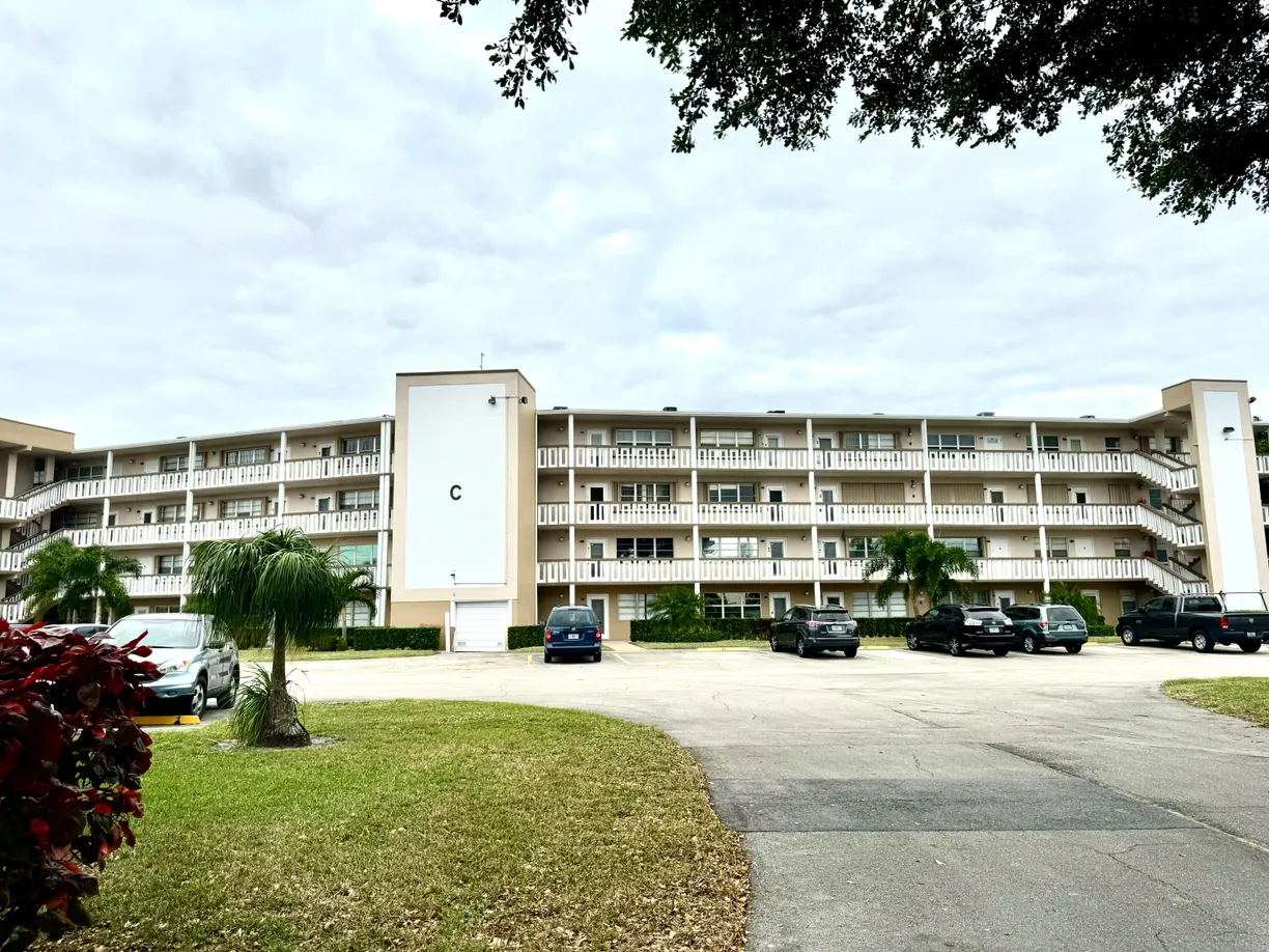 South Florida Real Estate | View 356 S Southampton C | 1 Bed, 1 Bath