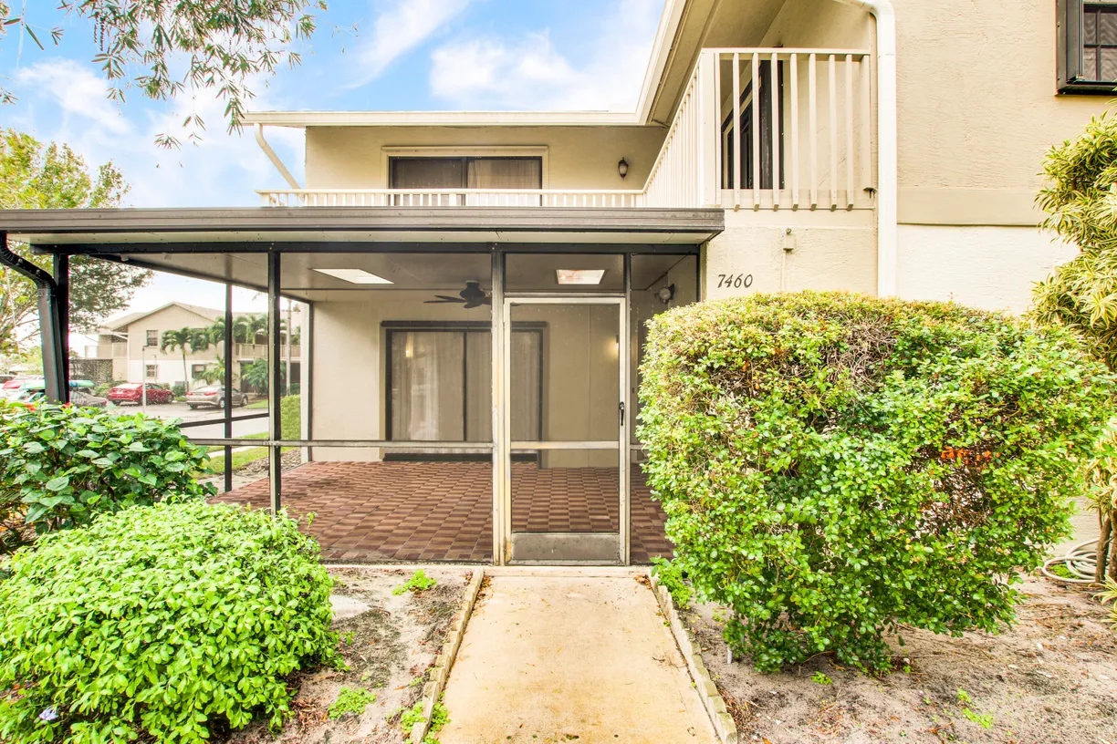 South Florida Real Estate | View 7460 SE Concord Place | 2 Beds, 2 Baths