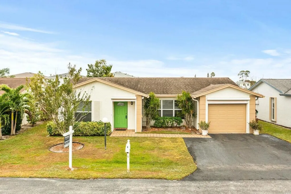 South Florida Real Estate | View 7410 Pine Forest Circle | 2 Beds, 2 Baths