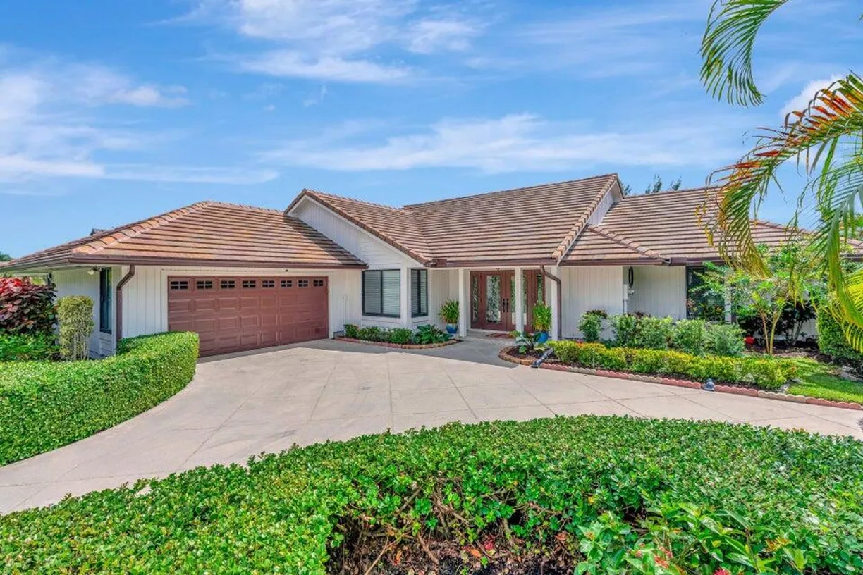 South Florida Real Estate | View 168 Thornton Drive | 3 Beds, 3 Baths