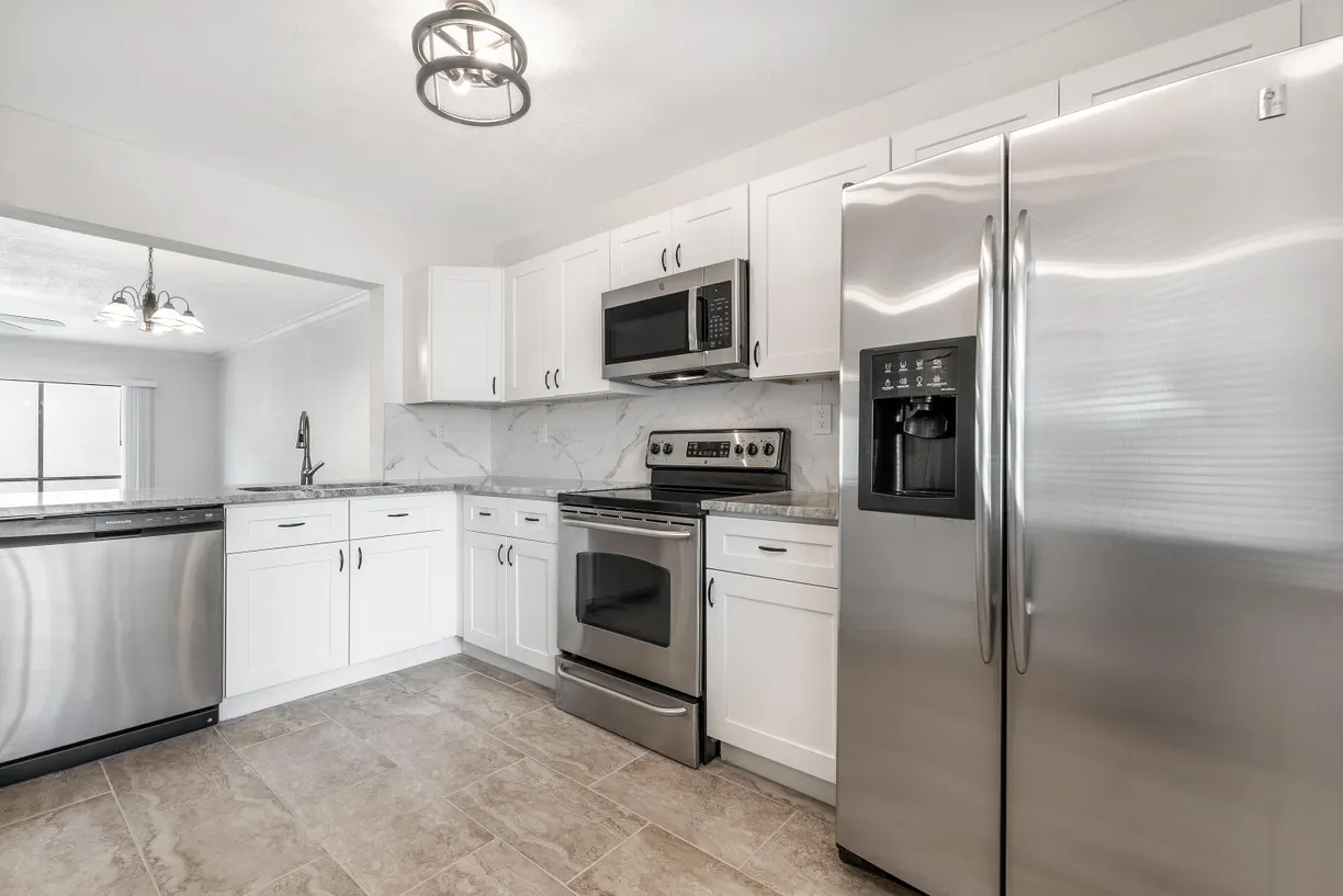 South Florida Real Estate | View 210 W Laurel Drive, 1301 | 2 Beds, 2 Baths