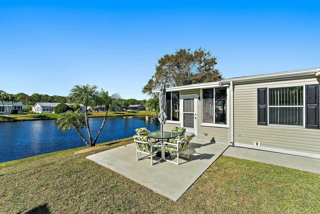 South Florida Real Estate | View 7709 White Egret Lane | 3 Beds, 2 Baths