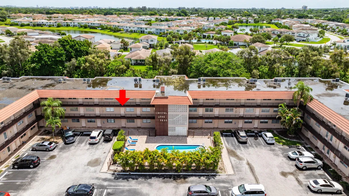South Florida Real Estate | View 3930 Crystal Lake Drive, 209 | 2 Beds, 1 Bath