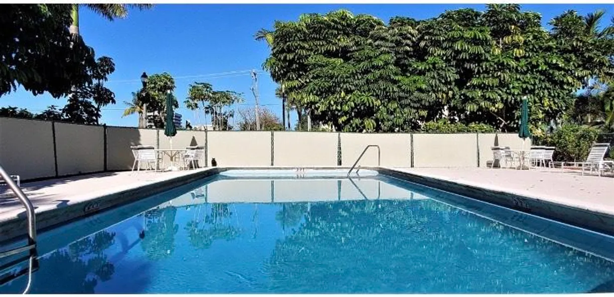 South Florida Real Estate | View 505 Spencer Drive, 410 | Listing