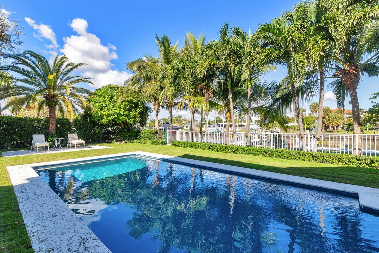 South Florida Real Estate | View 2614 Furman Lane | Listing