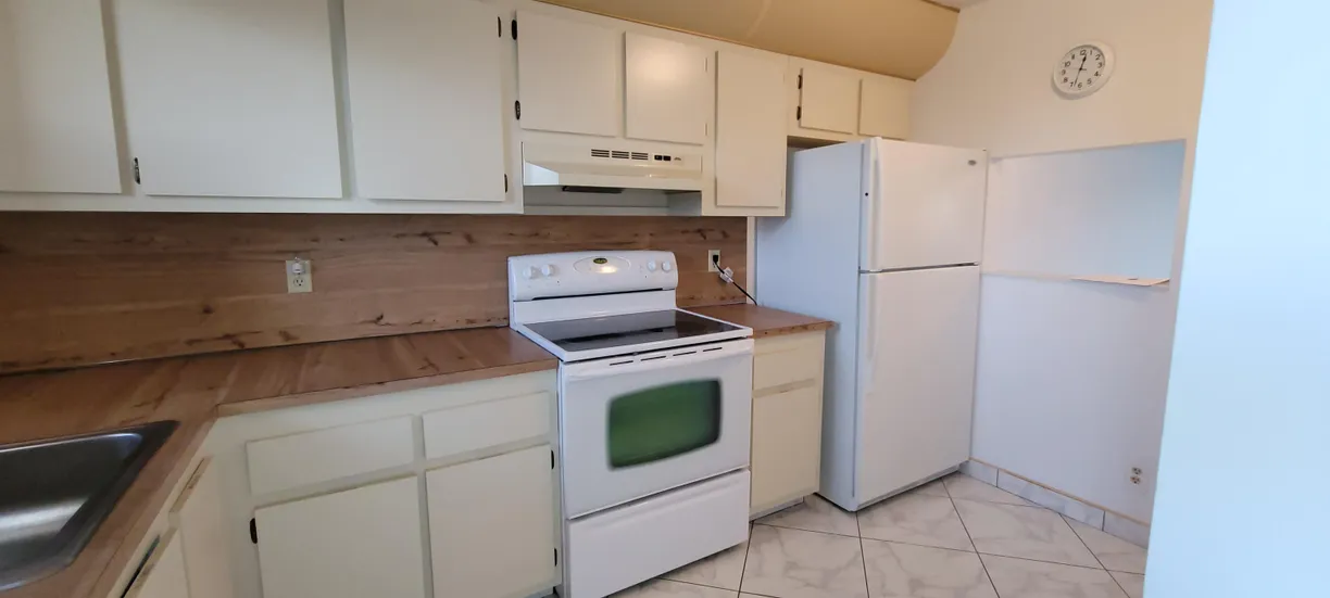 South Florida Real Estate | View 4700 Lucerne Lakes Boulevard, 407 | Listing