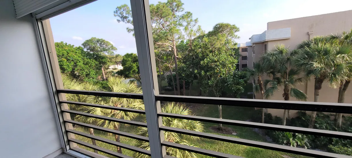 South Florida Real Estate | View 4700 Lucerne Lakes Boulevard, 407 | Listing