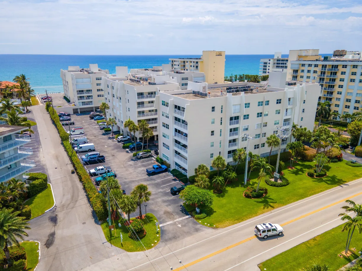 South Florida Real Estate | View 3520 S Ocean Boulevard, H301 | 2 Beds, 2 Baths