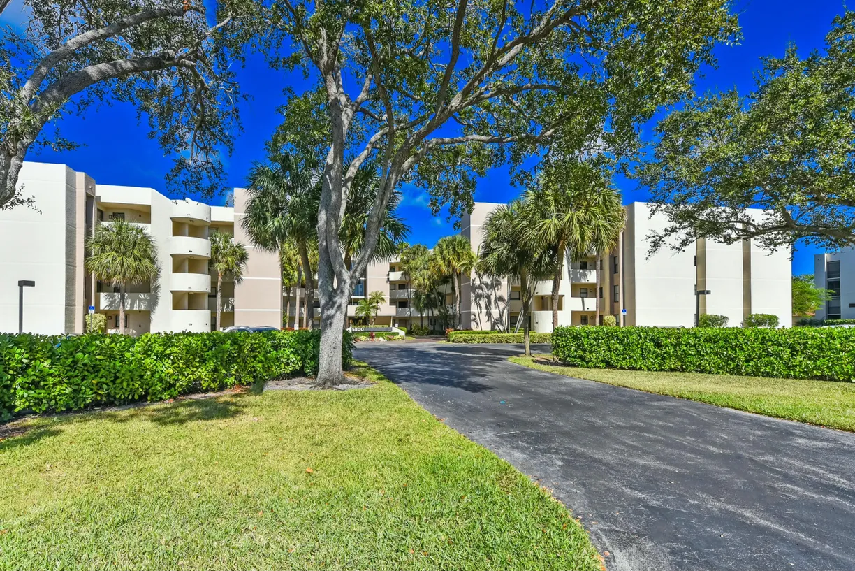 South Florida Real Estate | View 5800 Camino Del Sol, 200 | 3 Beds, 2 Baths