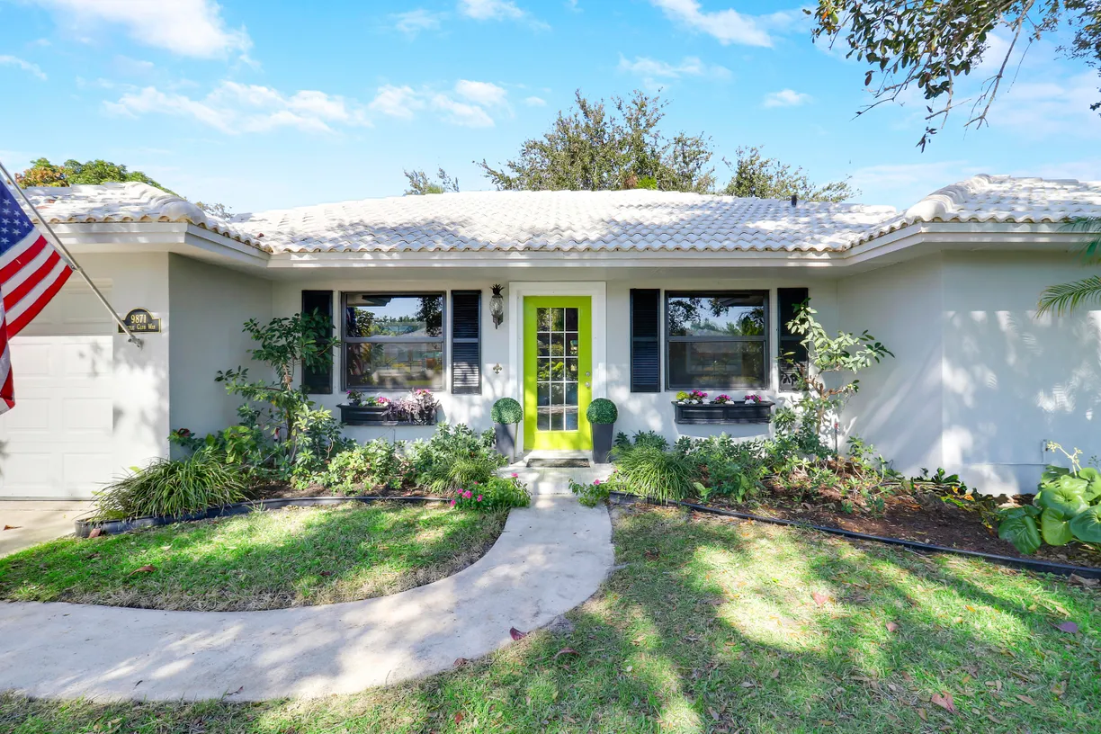 South Florida Real Estate | View 9871 SE Little Club Way | Listing