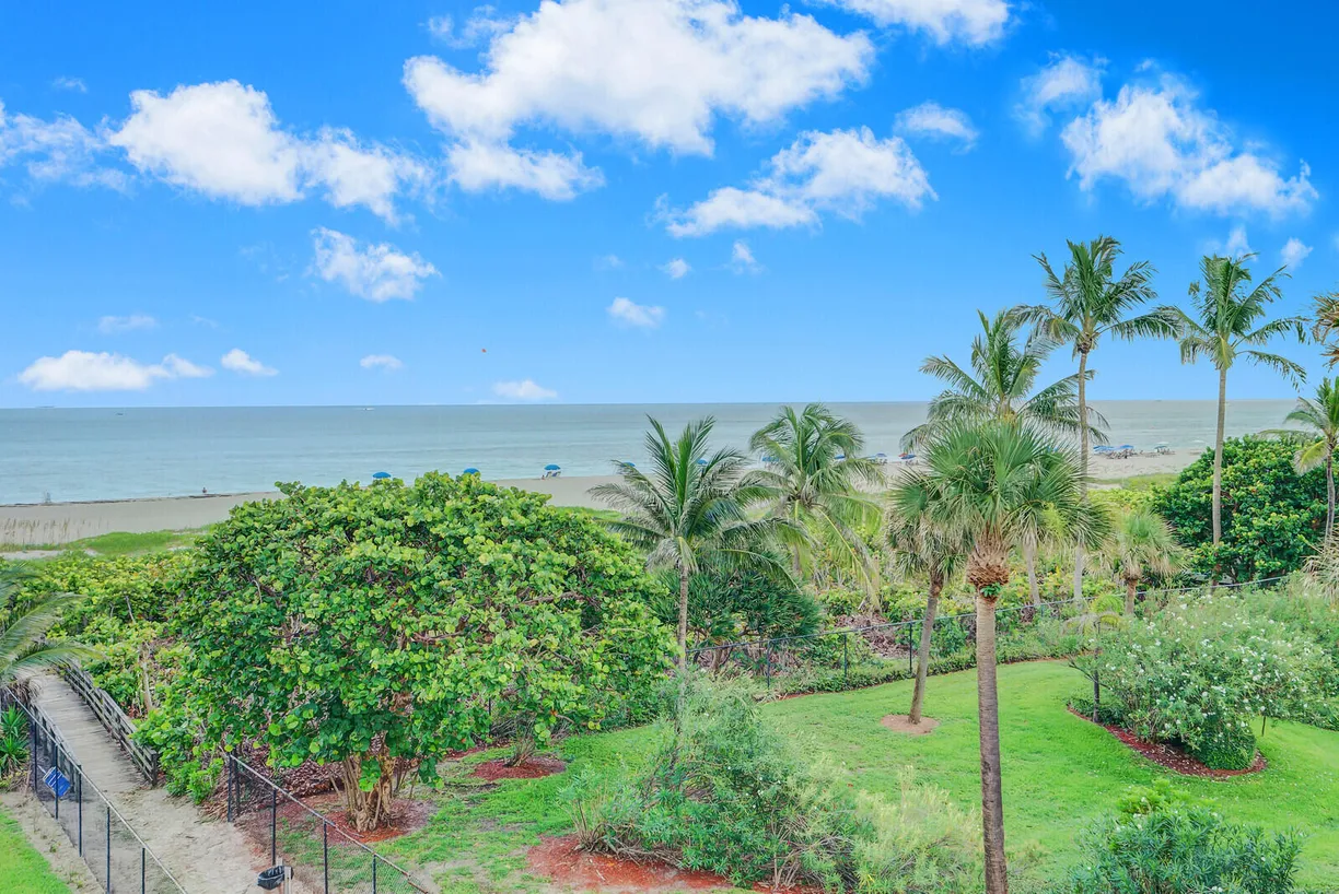 South Florida Real Estate | View 3600 N Ocean Drive, 423 | 1 Bed, 1 Bath