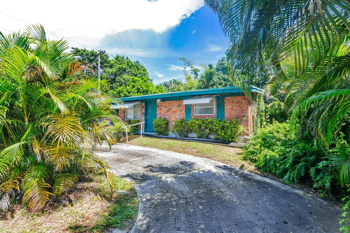 South Florida Real Estate | View 6316 S Olive Avenue | Listing