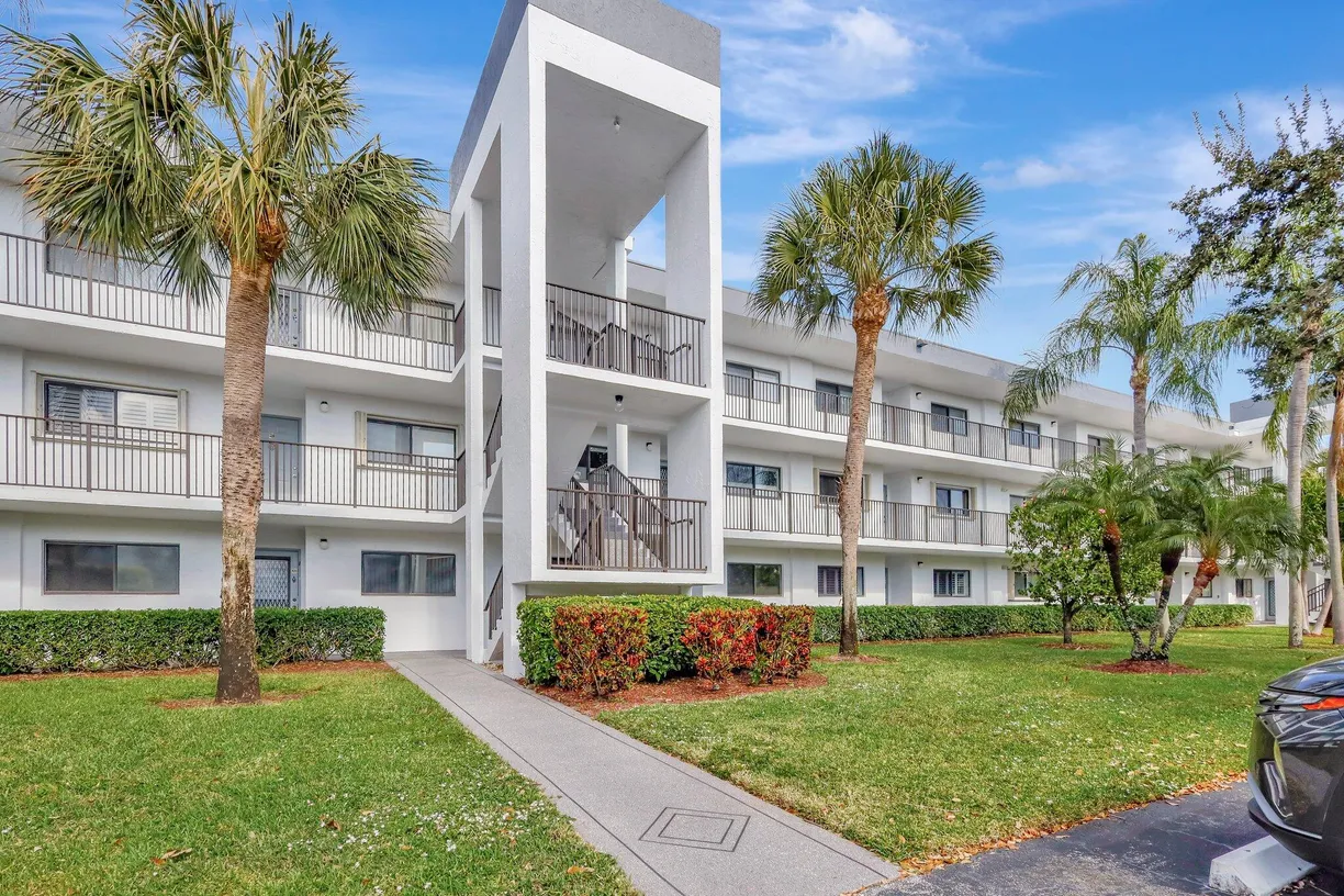 South Florida Real Estate | View 15365 Lakes Of Delray Boulevard, 111 | 2 Beds, 2 Baths