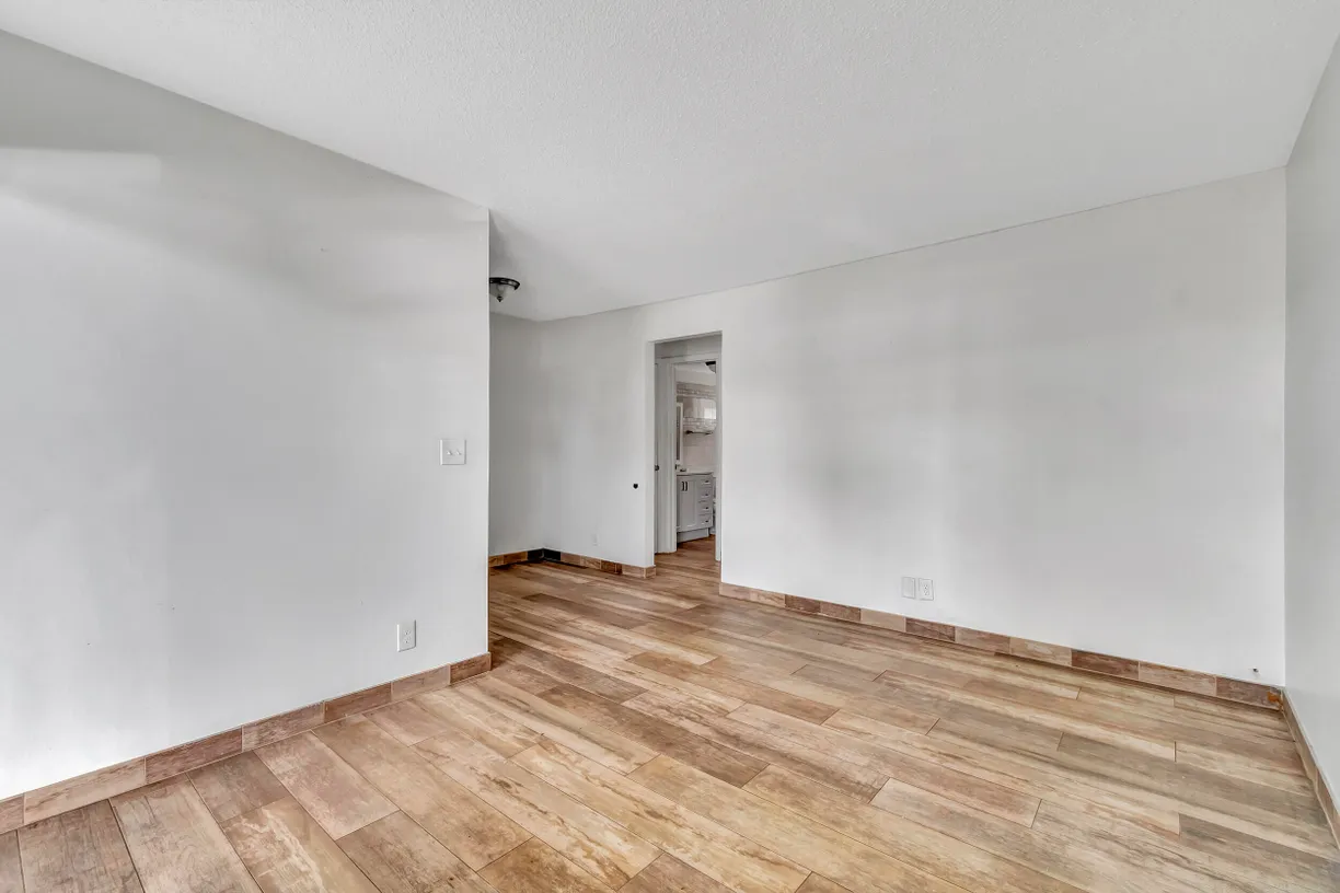 South Florida Real Estate | View 702 N L Street, 6 | Listing