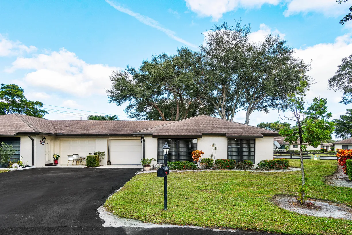 South Florida Real Estate | View 10070 Eaglewood Road, B | Listing