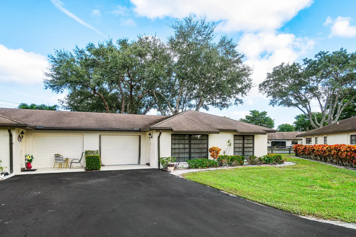 South Florida Real Estate | View 10070 Eaglewood Road, B | 2 Beds, 2 Baths