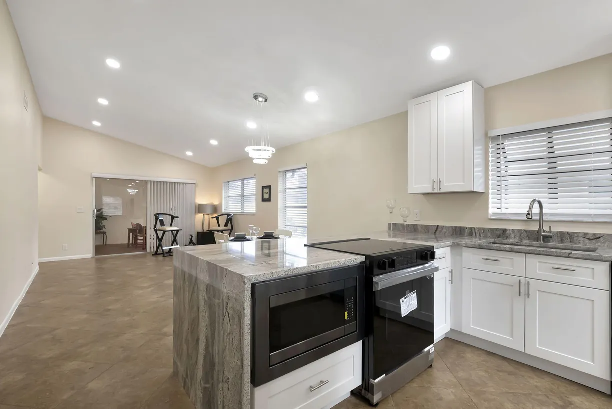 South Florida Real Estate | View 8625 Raintree Court | Listing
