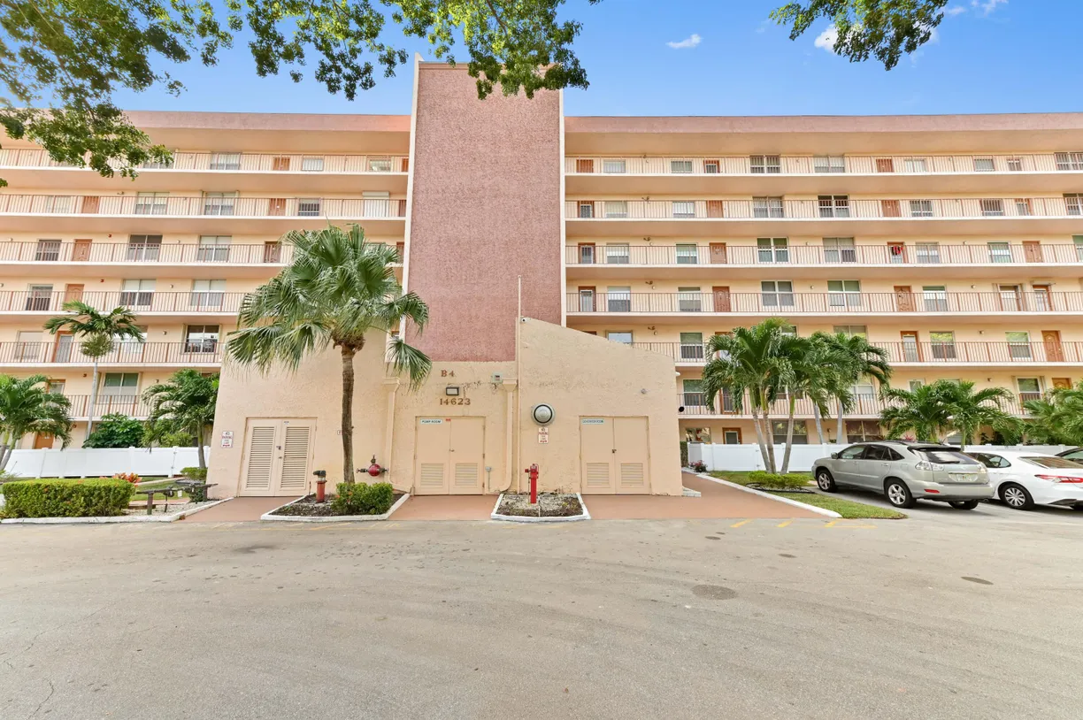 South Florida Real Estate | View 14623 Bonaire Boulevard, 704 | Listing