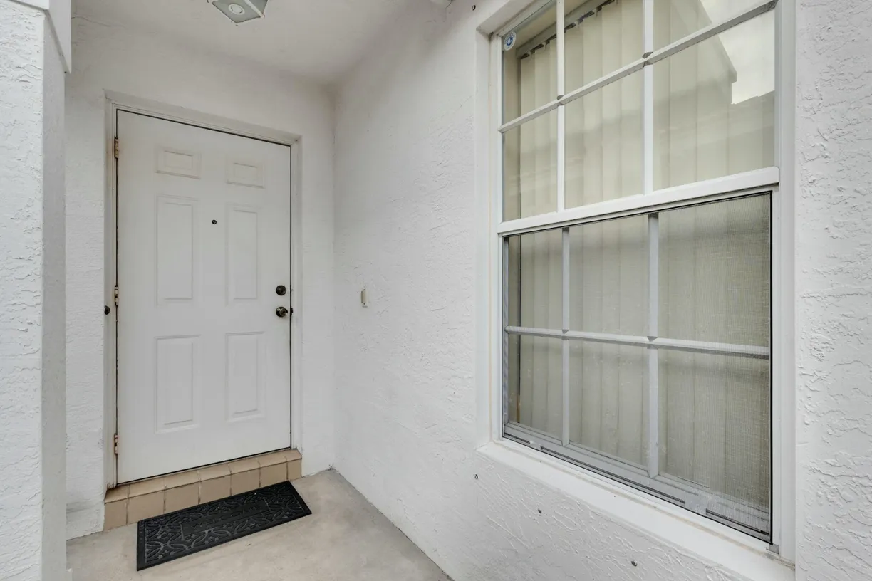 South Florida Real Estate | View 7067 Chesapeake Circle | Listing