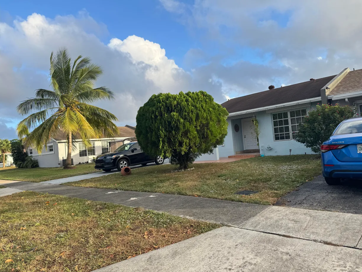 South Florida Real Estate | View 5502 Lakewood Circle, A | 2 Beds, 2 Baths