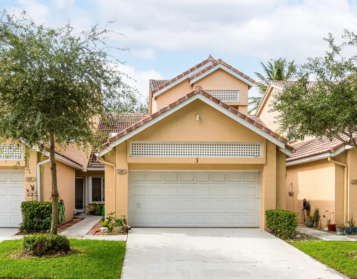 South Florida Real Estate | View 23085 Aqua View, 3 | 3 Beds, 2 Baths