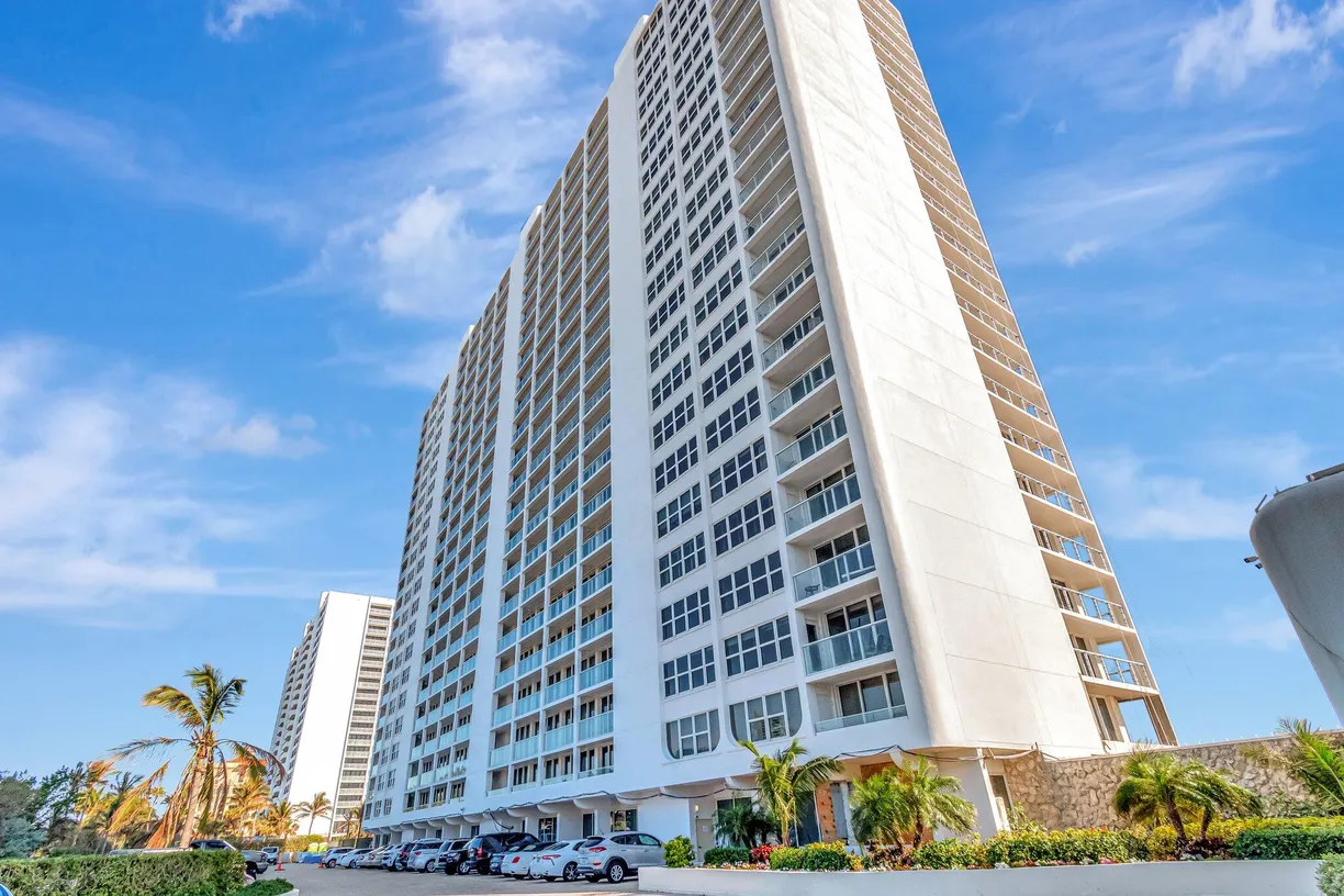 South Florida Real Estate | View 2800 S Ocean Boulevard, 19 C | 2 Beds, 2 Baths