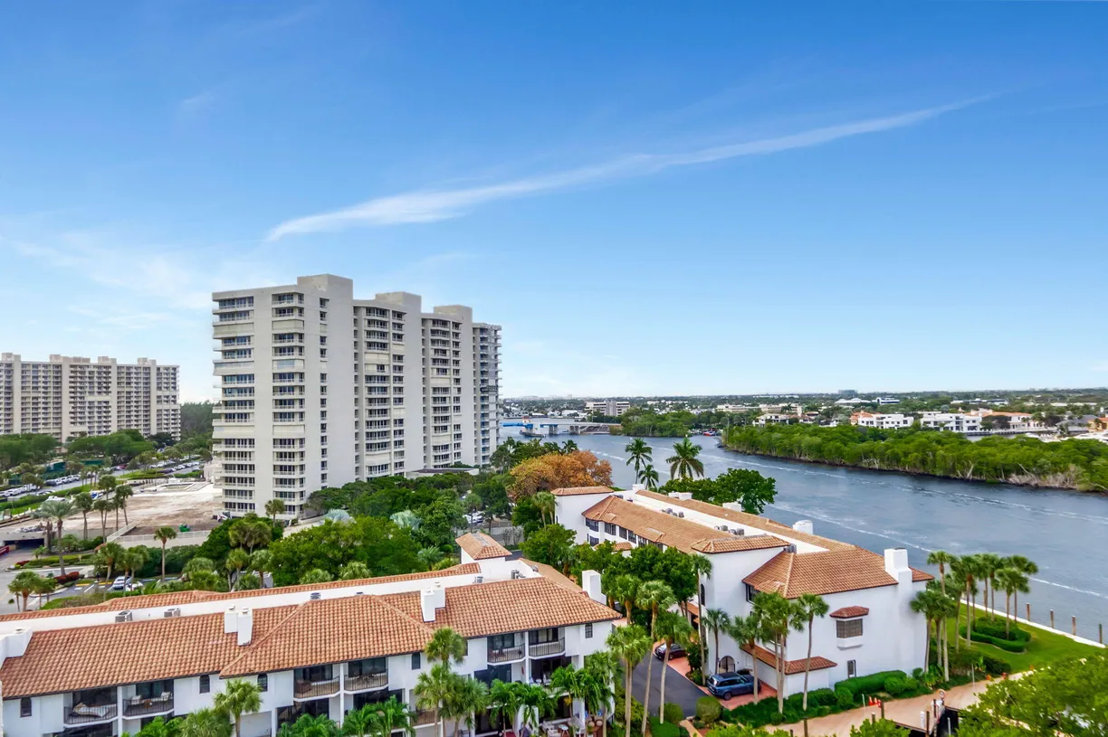 South Florida Real Estate | View 4750 S Ocean Boulevard, Ph10 | Listing