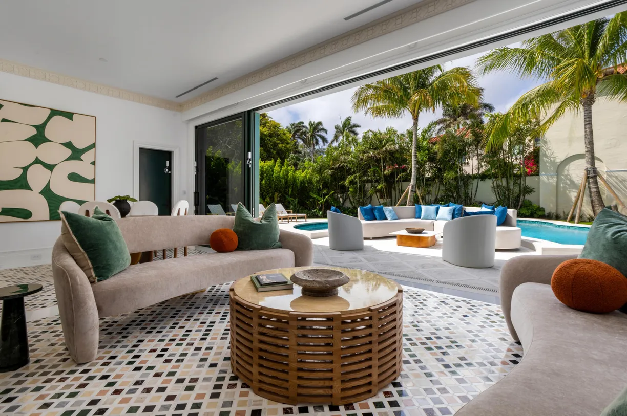 South Florida Real Estate | View 206 Phipps Plaza | 6 Beds, 8 Baths