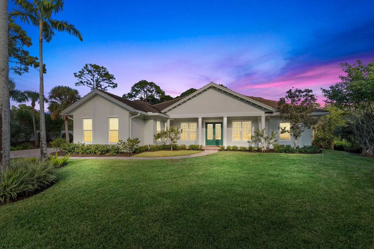 South Florida Real Estate | View 1680 SE Cypress Glen Way | 3 Beds, 2 Baths