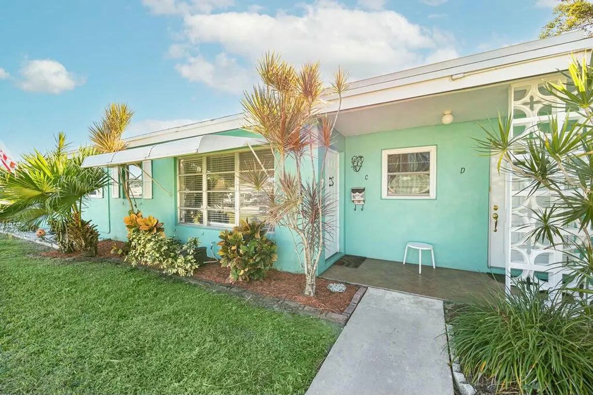 South Florida Real Estate | View 450 North Boulevard, C | Listing