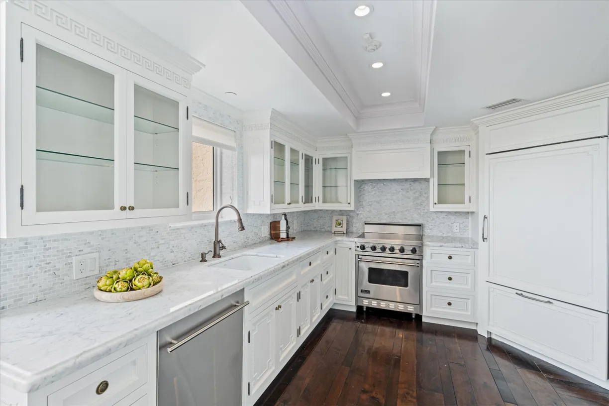 South Florida Real Estate | View 300 SE 5th Avenue, 6140 | Listing