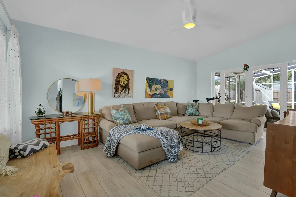 South Florida Real Estate | View 538 Riverside Drive | Listing