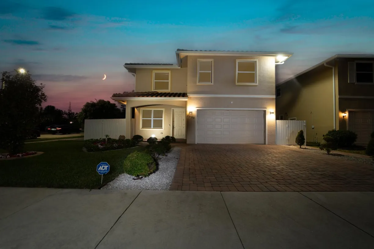 South Florida Real Estate | View 3922 New Valencia | 5 Beds, 3 Baths