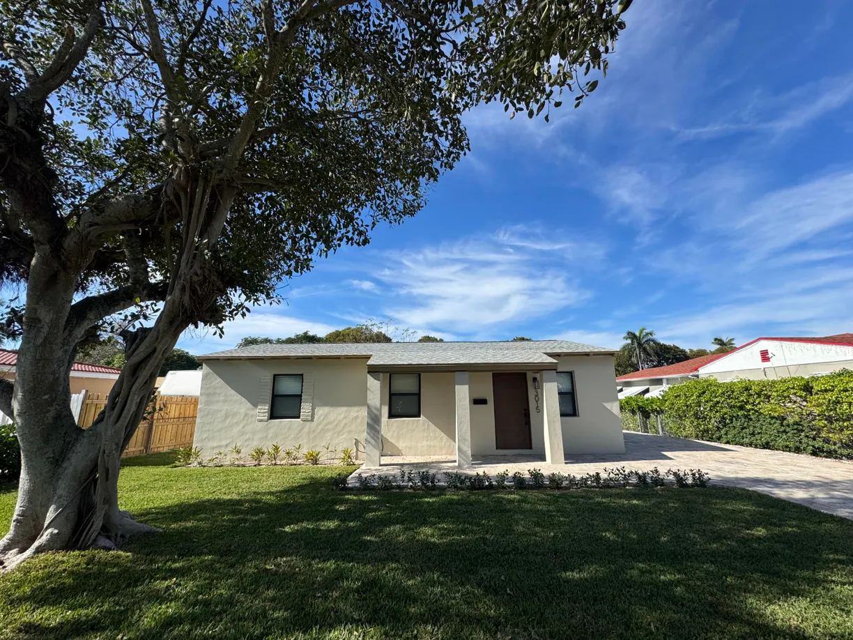 South Florida Real Estate | View 3015 Robert Road | 3 Beds, 1 Bath