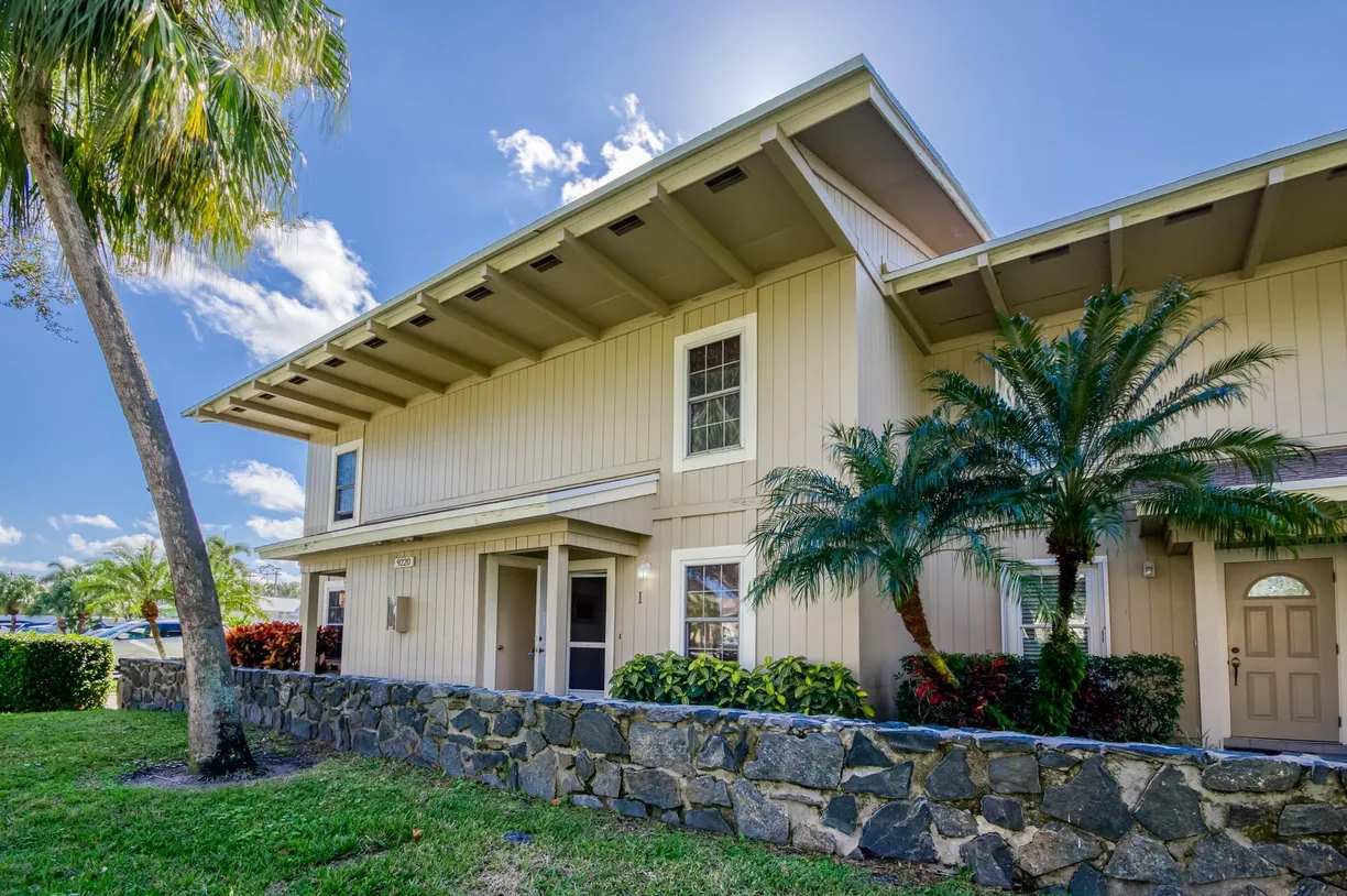 South Florida Real Estate | View 9220 SE Riverfront Terrace, I | Listing