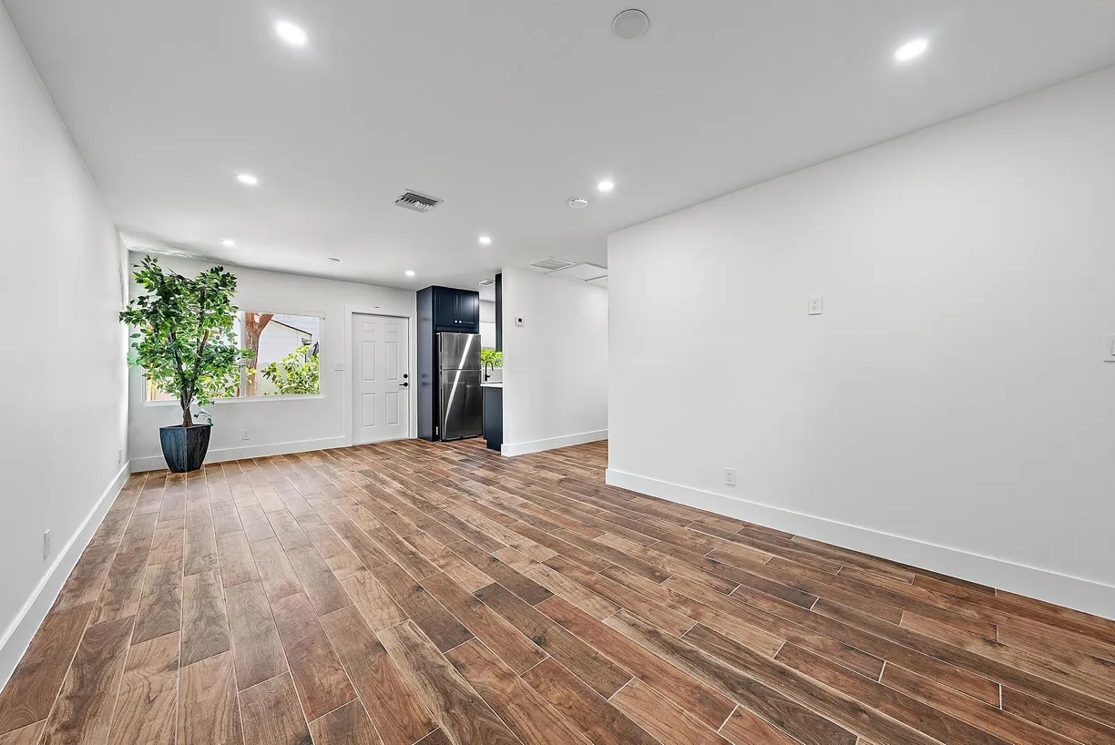 South Florida Real Estate | View 5002 Webster Avenue | Listing