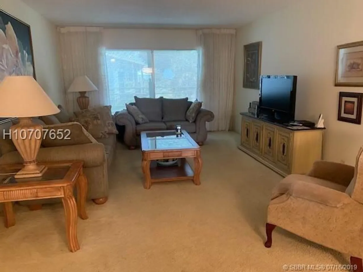 South Florida Real Estate | View 2903 Victoria Circle, C3 | 2 Beds, 2 Baths