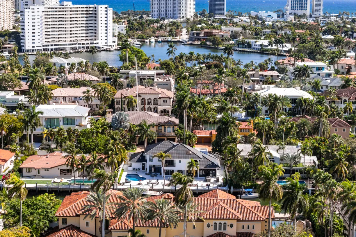 South Florida Real Estate | View 425 Coral Way | Listing