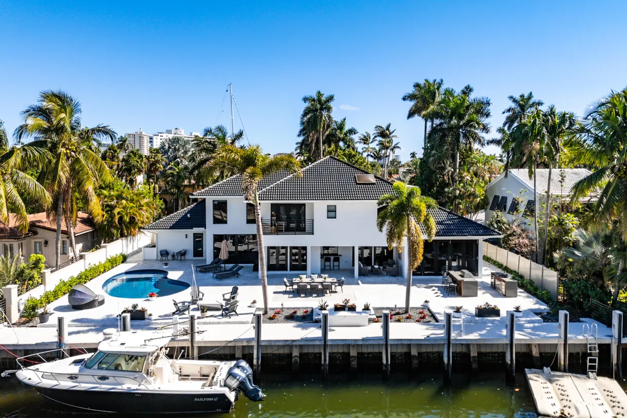 South Florida Real Estate | View 425 Coral Way | Listing